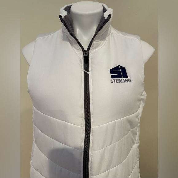 Holloway Sterling White Gray Quilted Vest With Pockets Sz M Slender Fit - Picture 5 of 9